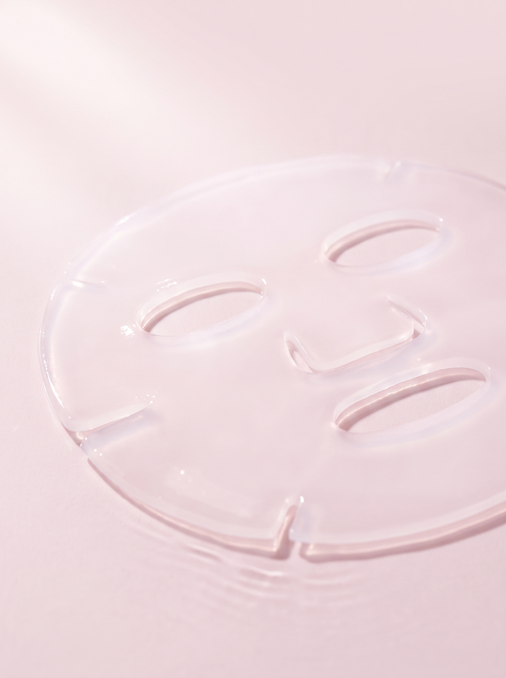 Mascarilla de Gel Rosa KOEC — la sheet de gel translúcida desplegada
