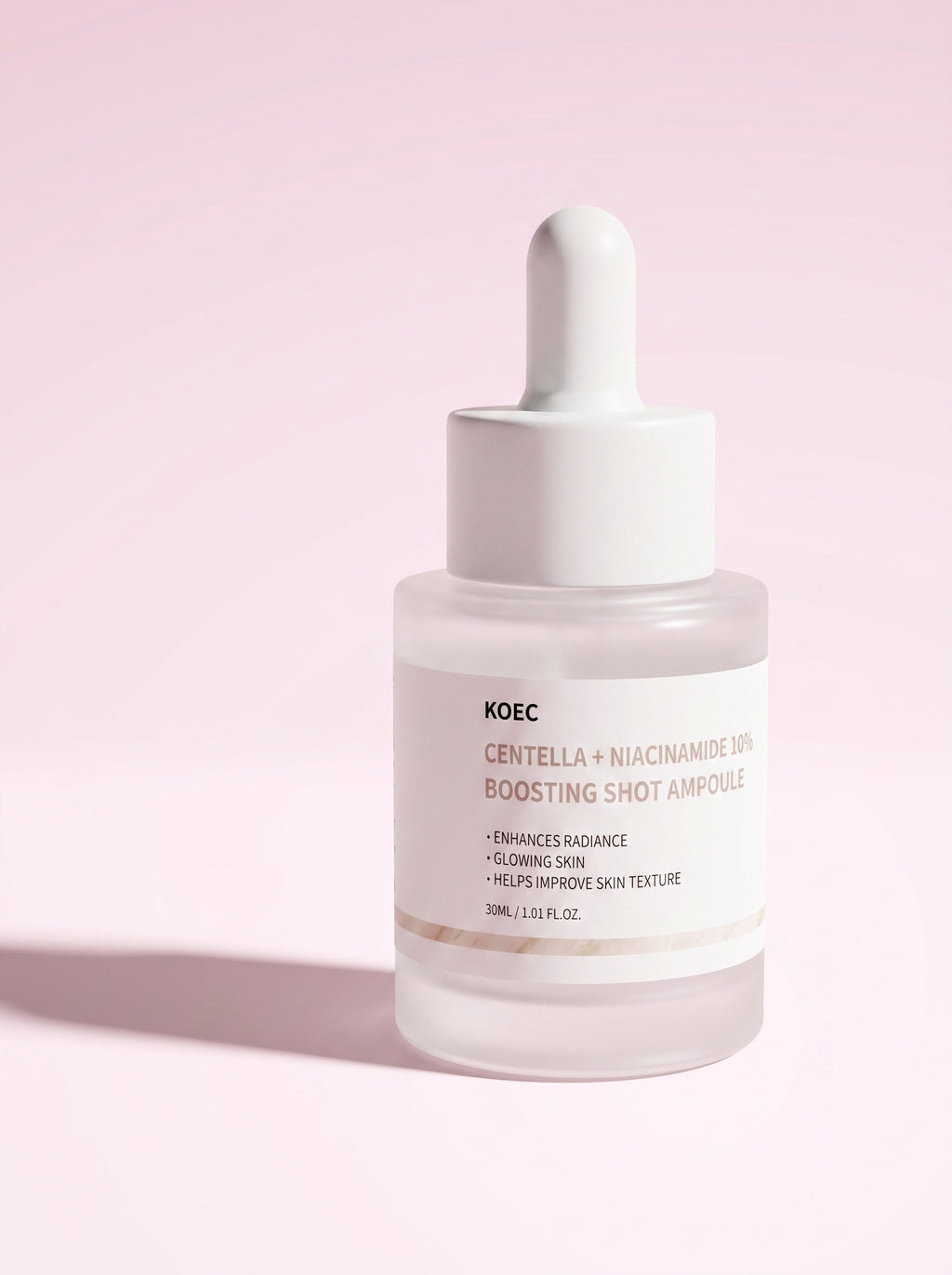 Ampolla KOEC Centella + Niacinamida 10% — vista tres cuartos